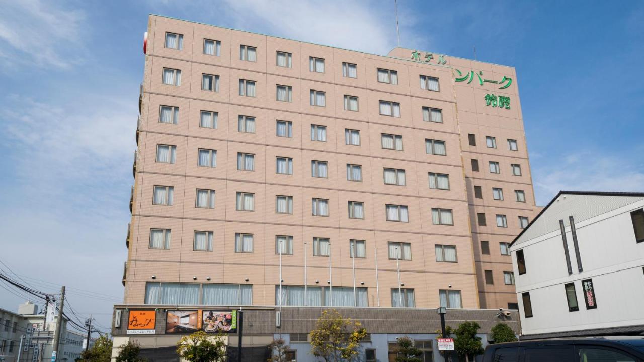 Hotel Green Park Suzuka Exteriör bild